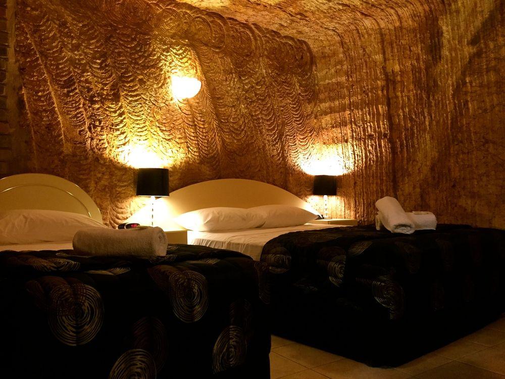 The Lookout Cave Underground Motel Кубер-Педи Экстерьер фото