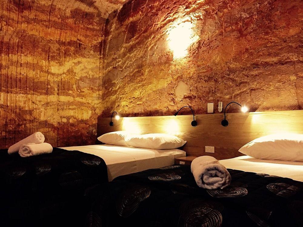 The Lookout Cave Underground Motel Кубер-Педи Экстерьер фото