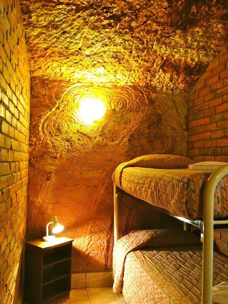 The Lookout Cave Underground Motel Кубер-Педи Экстерьер фото