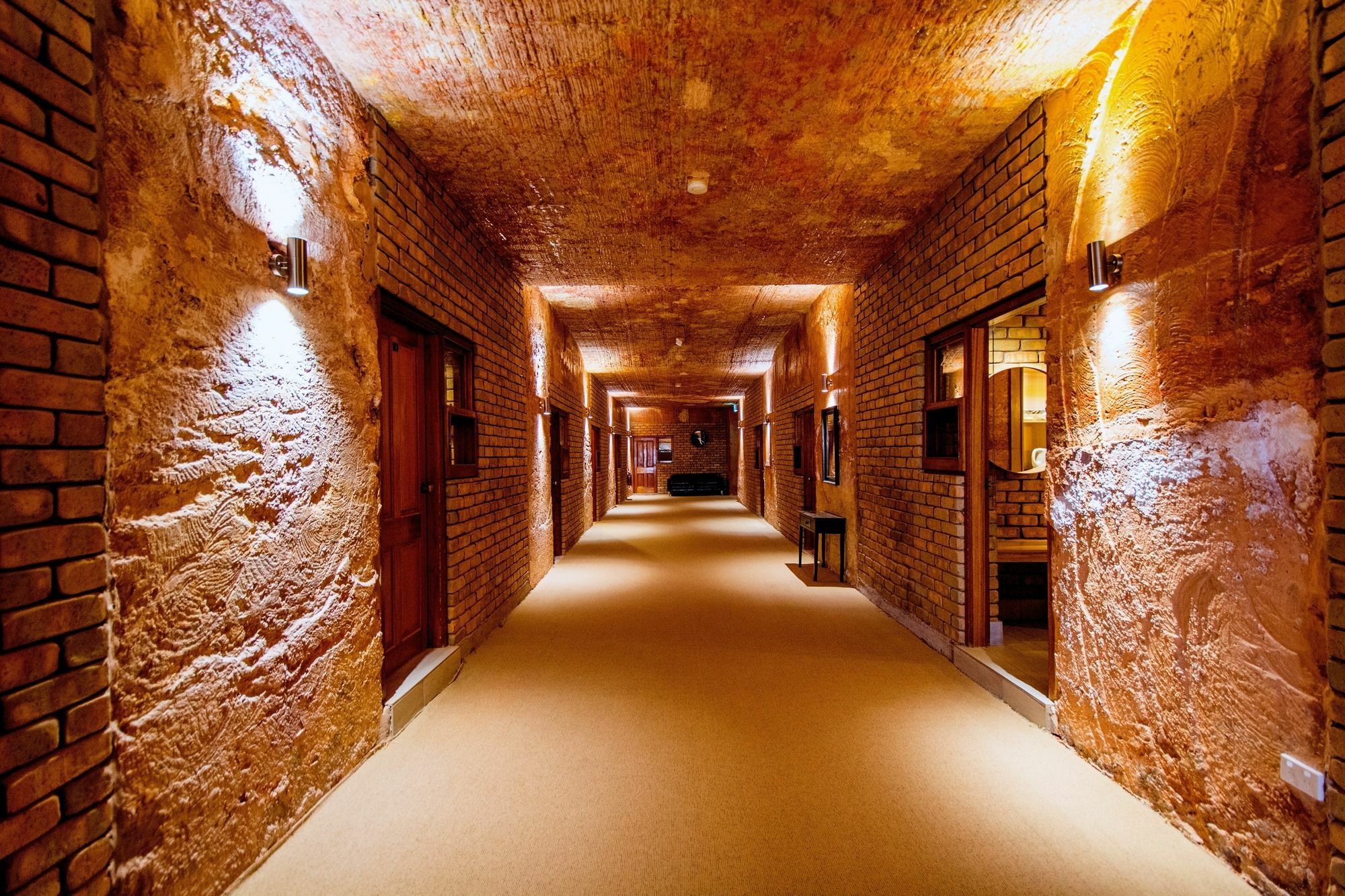 The Lookout Cave Underground Motel Кубер-Педи Экстерьер фото